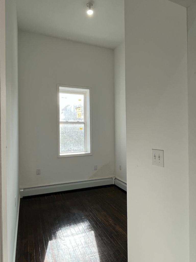 743 40th Street - Photo 3