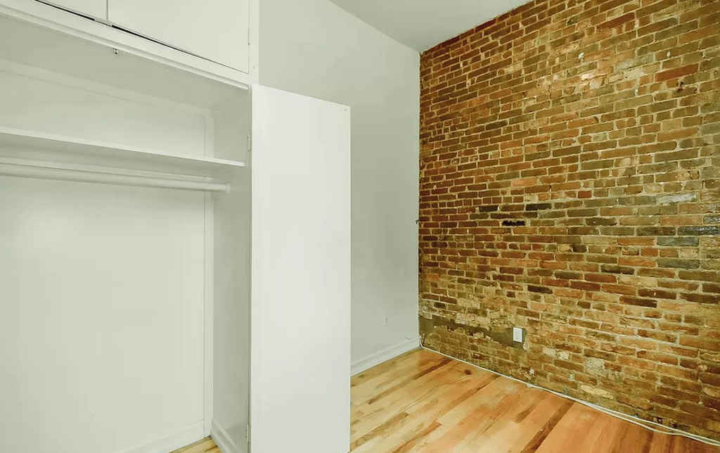 635 East 9th Street - Photo 9