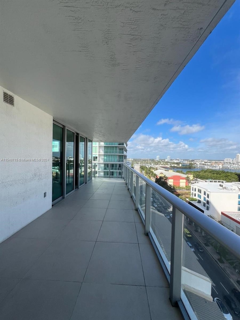 300 Sunny Isles Blvd - Photo 31