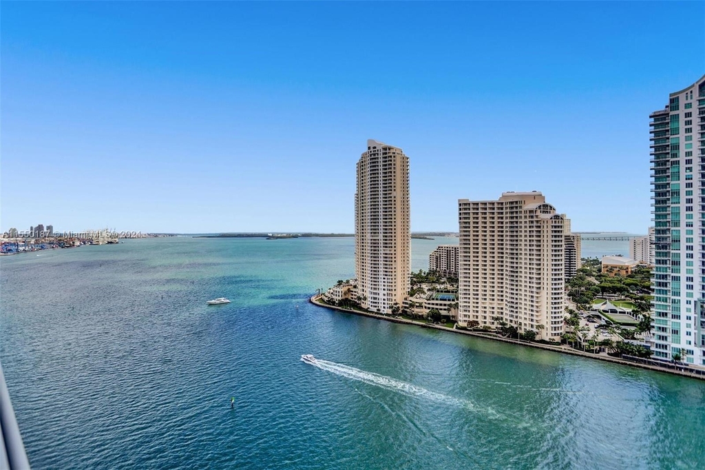 335 S Biscayne Blvd - Photo 3