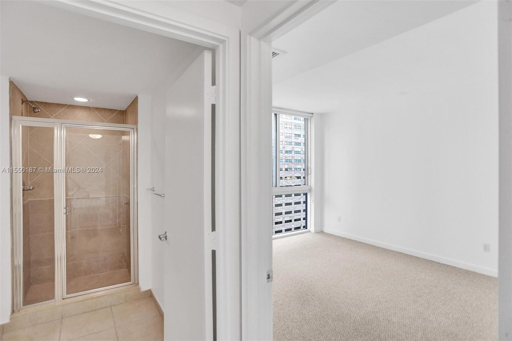 335 S Biscayne Blvd - Photo 17