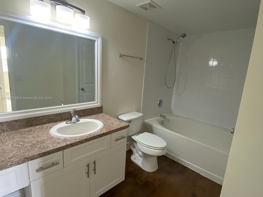 215 Sw 117th Ter - Photo 11