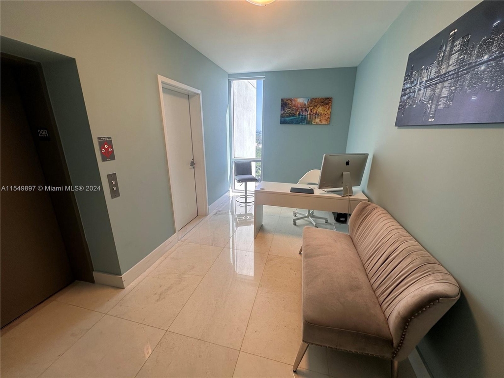 16385 Biscayne Blvd - Photo 1