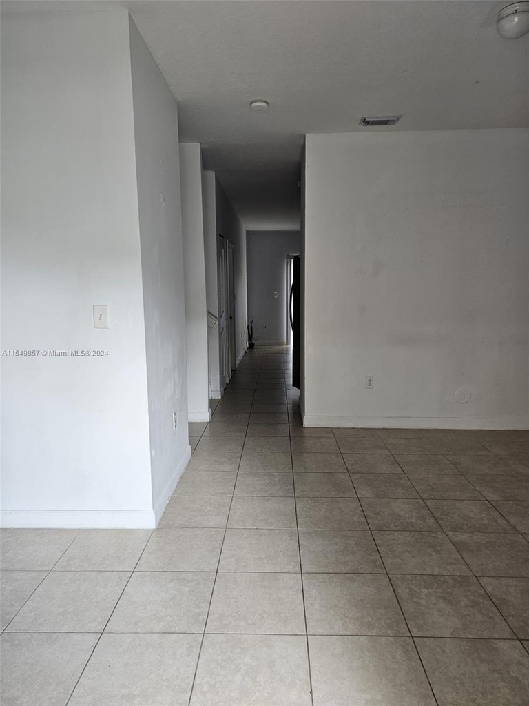 11357 Sw 230th Ter - Photo 6
