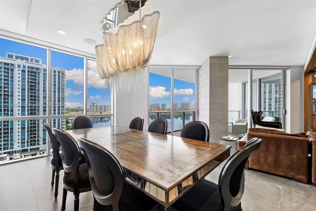 17111 Biscayne Blvd - Photo 9