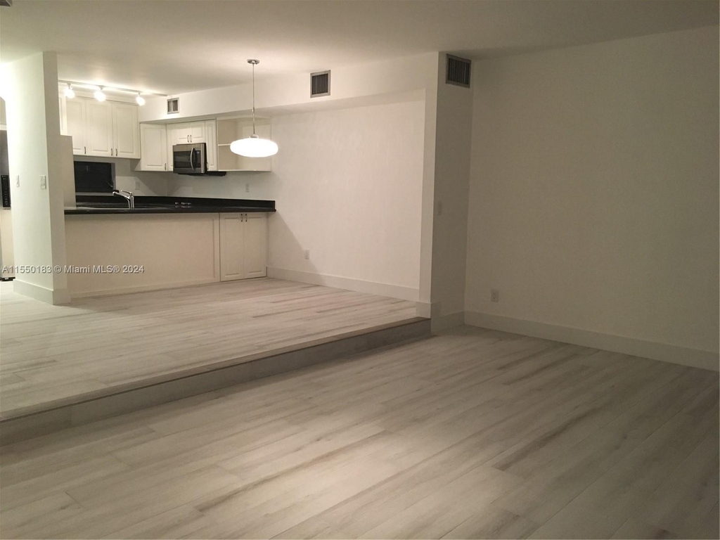 2180 Brickell Ave - Photo 2