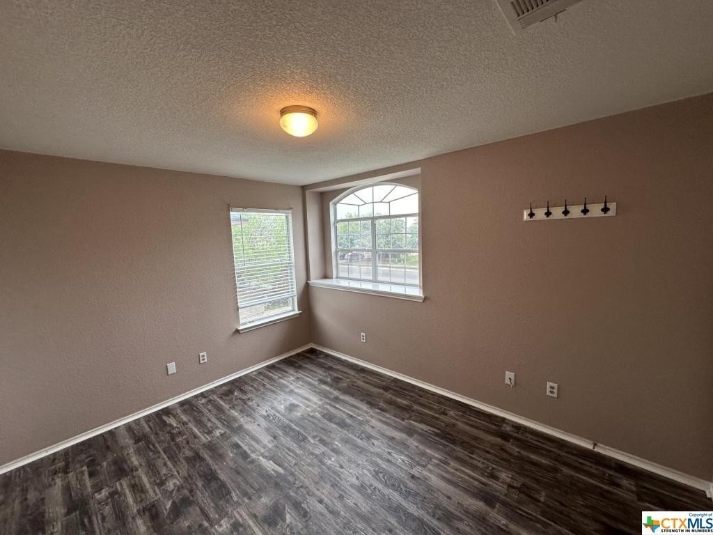 5008 Golden Gate Drive - Photo 14