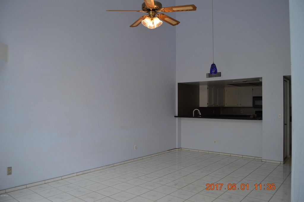 1111 W Summit Place - Photo 2