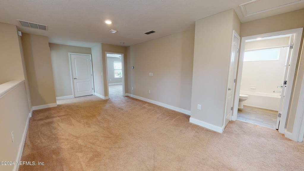 201 Silver Creek Place - Photo 11