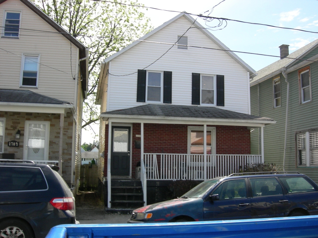 1709 Hawthorne Street - Photo 0