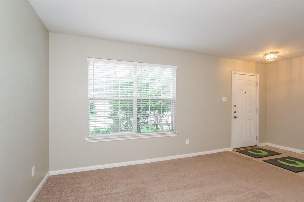 9618 Eagle Eye Lane - Photo 2