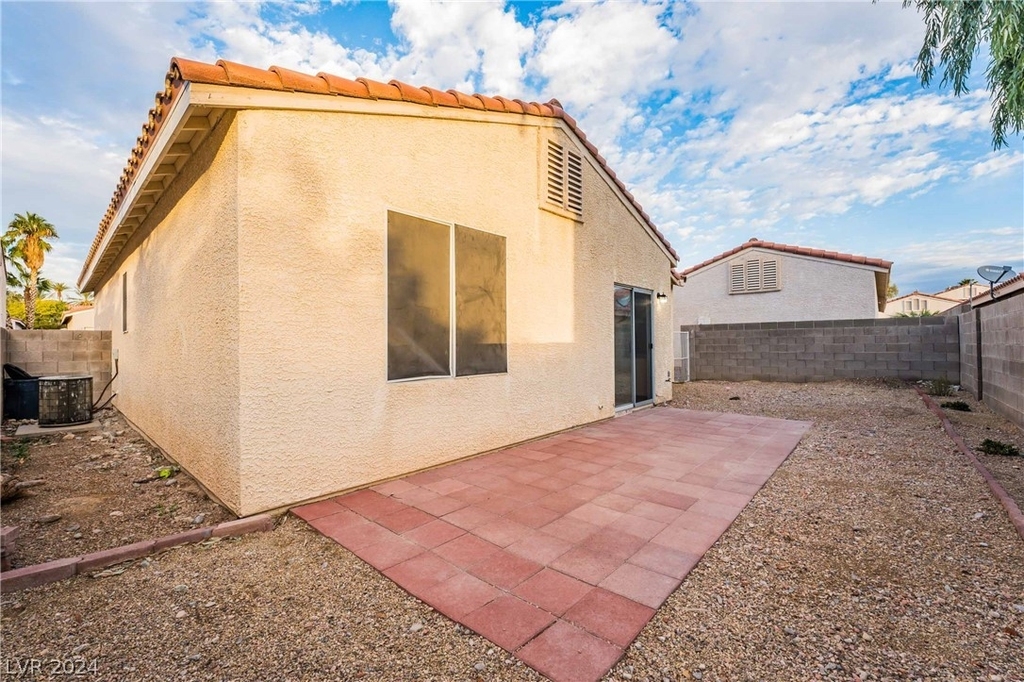 7224 Pinon Crest Court - Photo 18