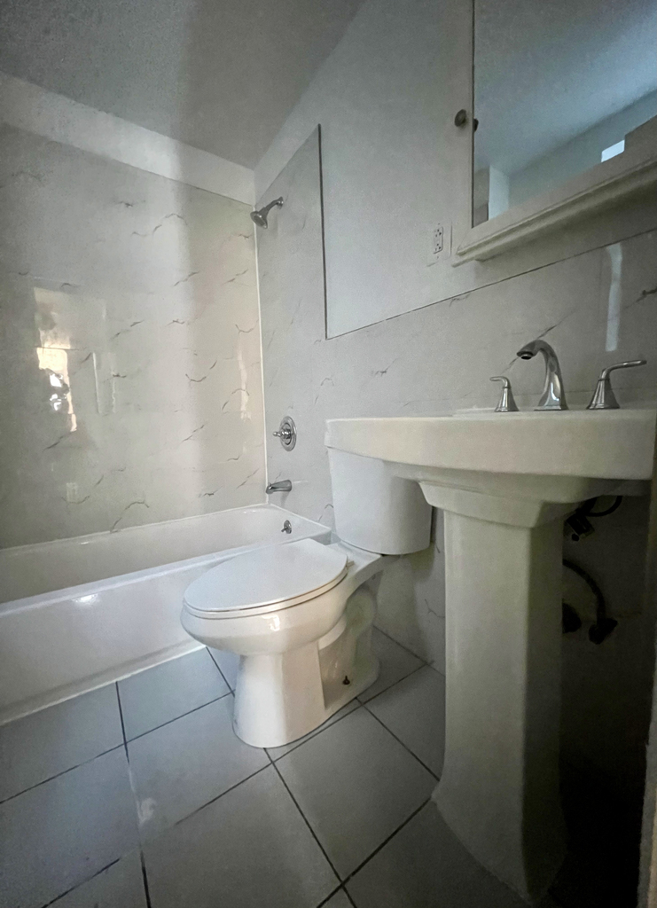 221 West 105th Street - Photo 5