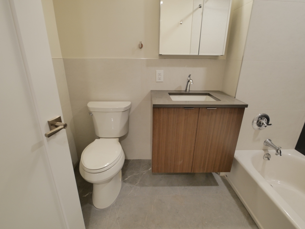 336 East 82nd Street - Photo 8