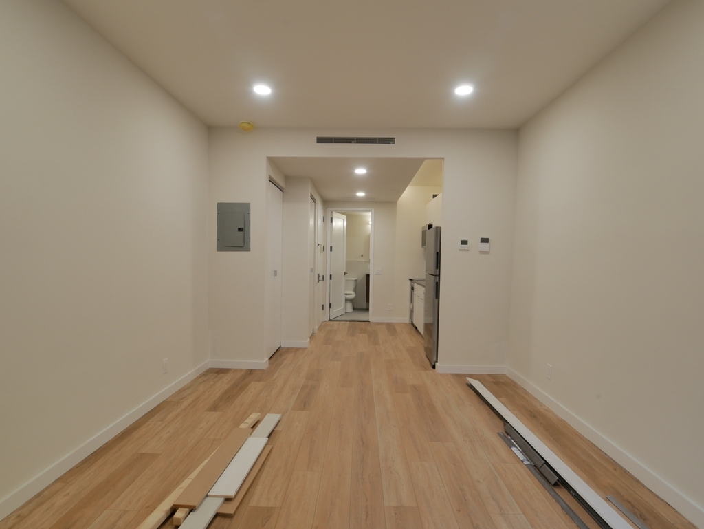 336 East 82nd Street - Photo 2