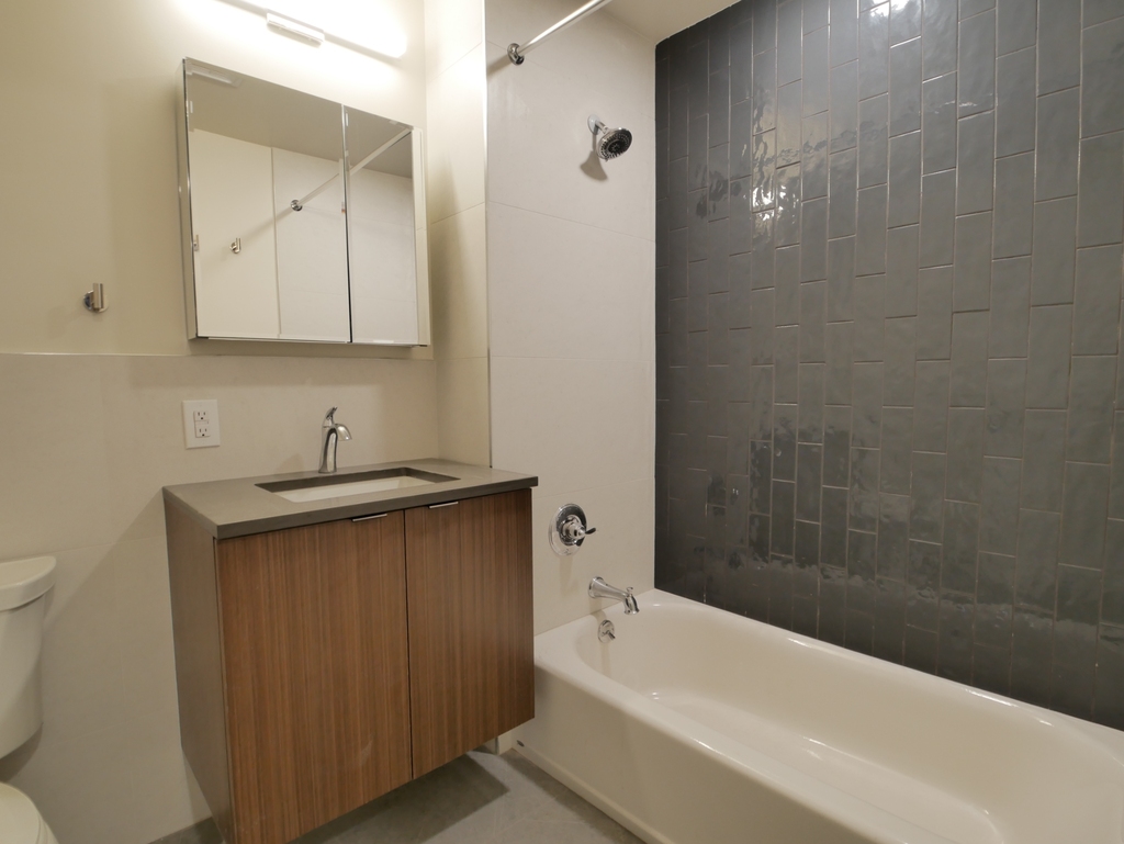 336 East 82nd Street - Photo 7