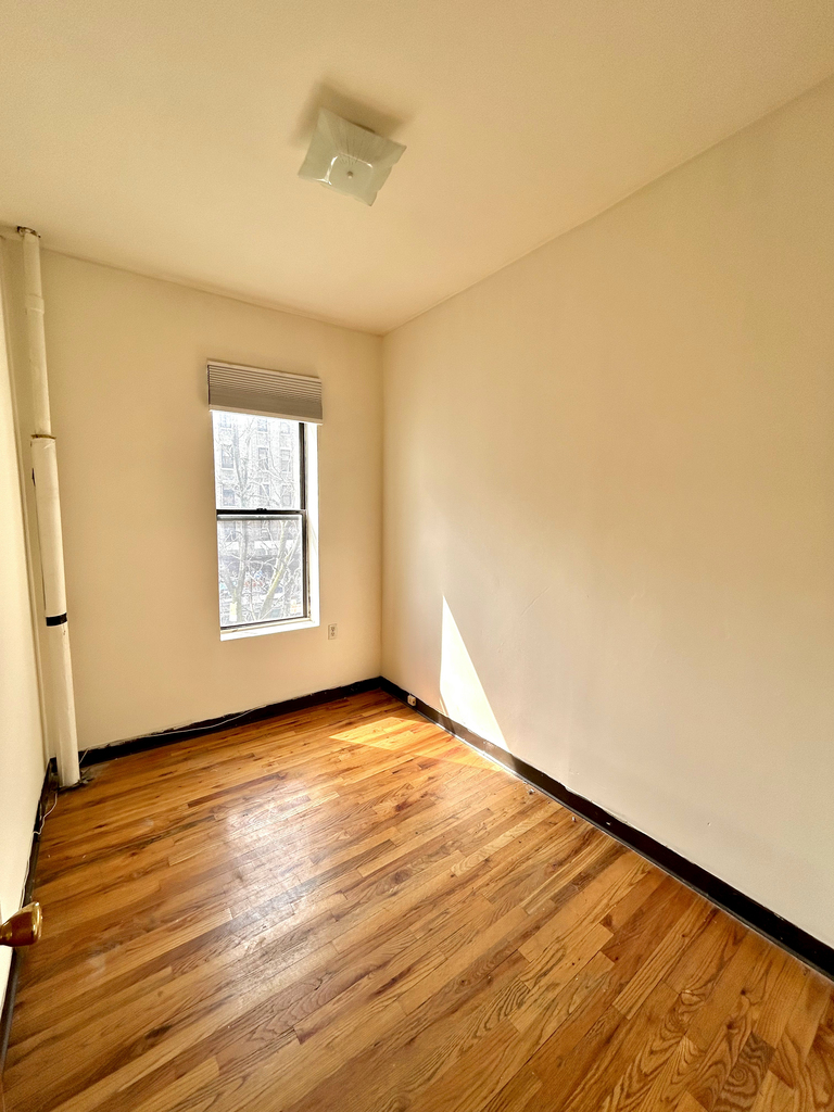 328 East 14th Street - Photo 1