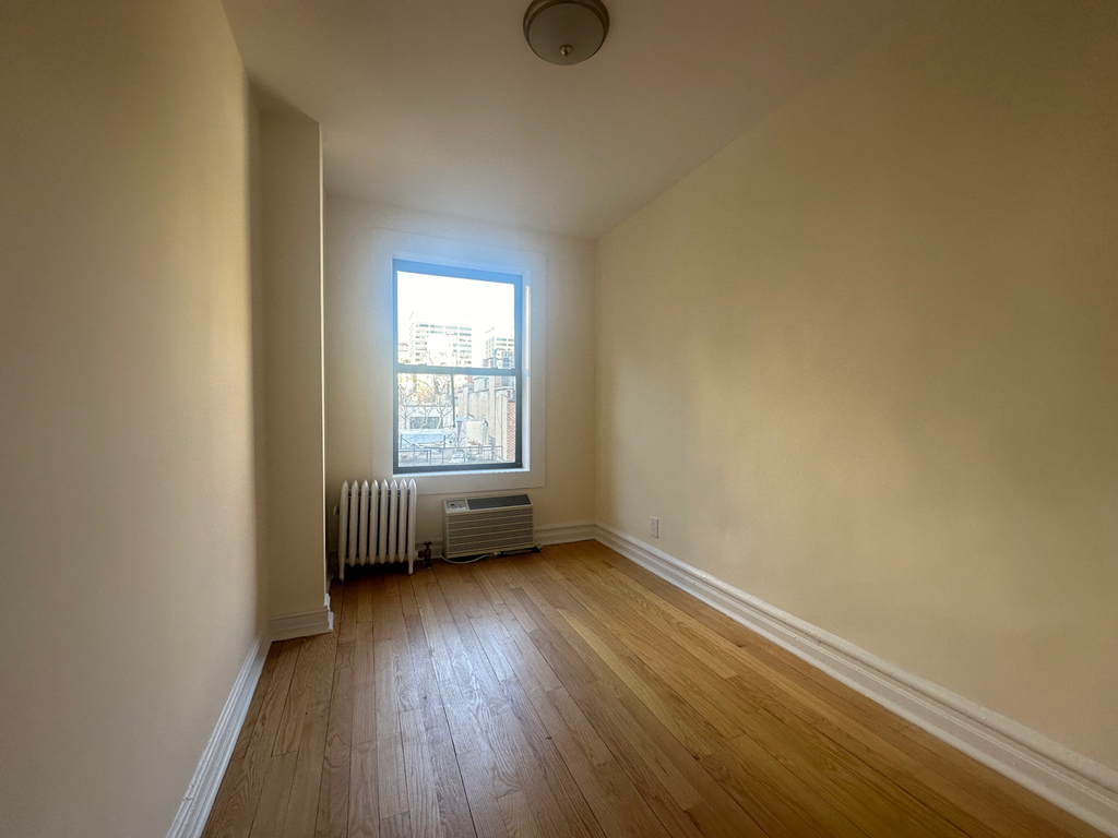 107 East 63rd Street - Photo 10