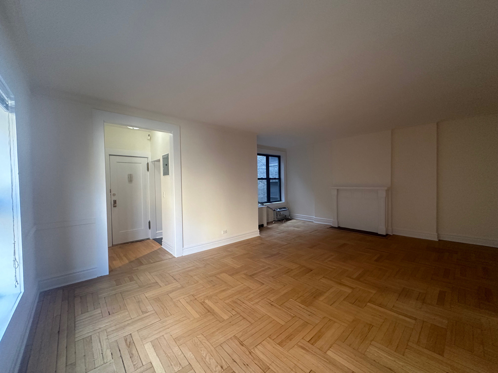 107 East 63rd Street - Photo 3