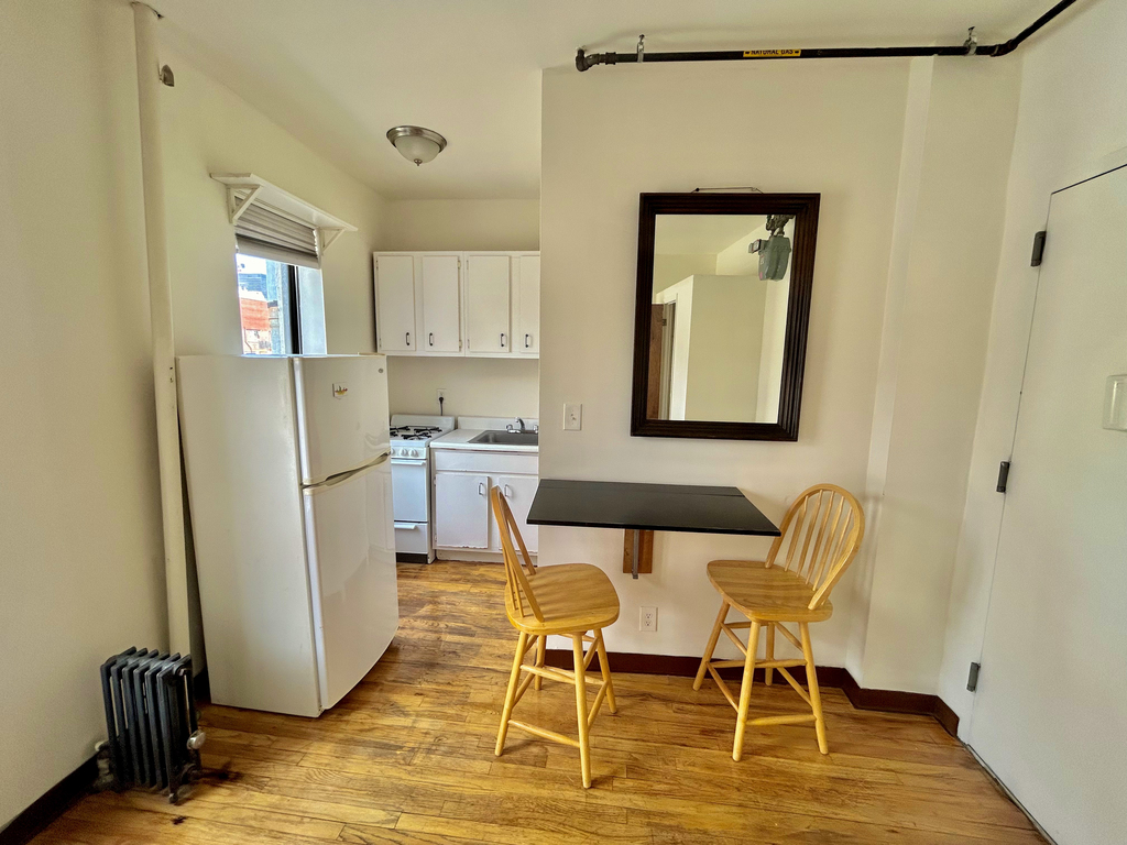 328 East 14th Street - Photo 1