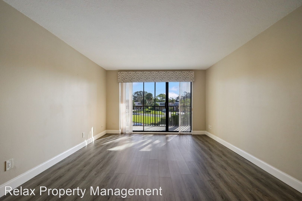 6124 43rd St W Apt 207a - Photo 8