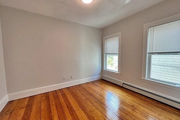 339 Beacon St - Photo 5