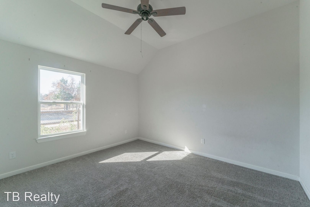 13201 Sawtooth Oak Rd - Photo 19