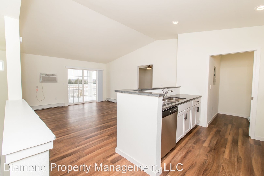 1775 Park Avenue - Photo 6