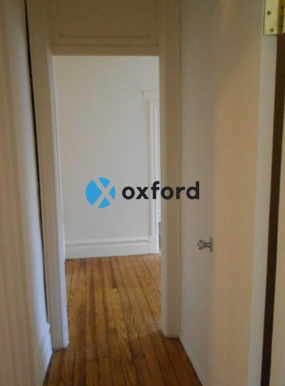 2-Bedroom Apartment for Rent in SoHo - Photo 4