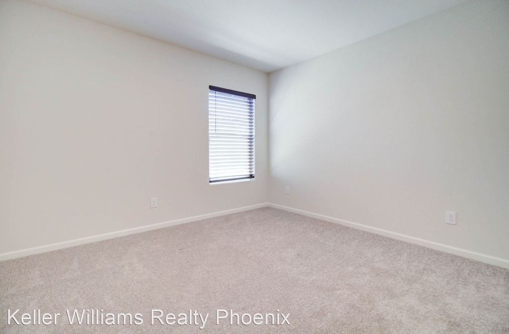 2028 East Velvet Place - Photo 23