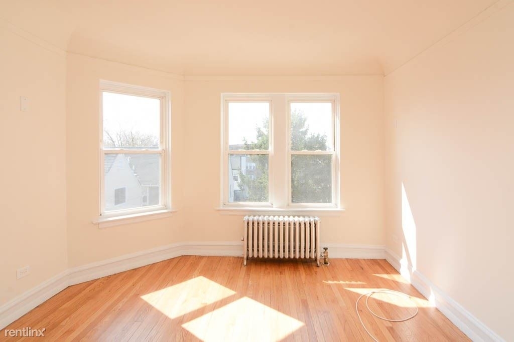 2946 N. Albany, Unit W-6 - Photo 6