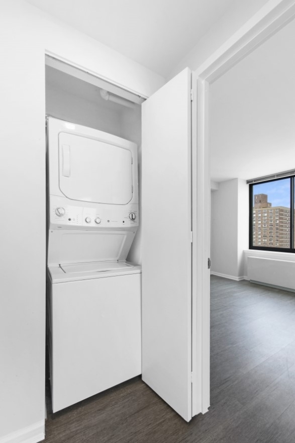 408 East 92nd Street - Photo 6