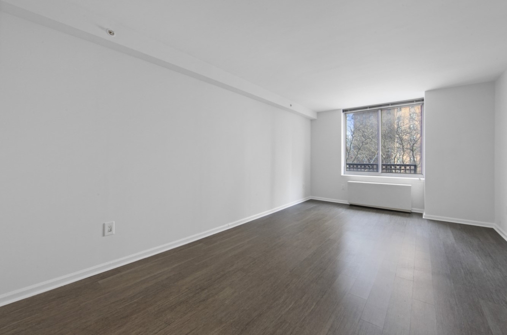 408 East 92nd Street, New York, NY 10128 - Photo 1