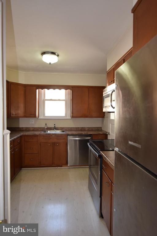 1029 Lafayette Ave - Photo 9