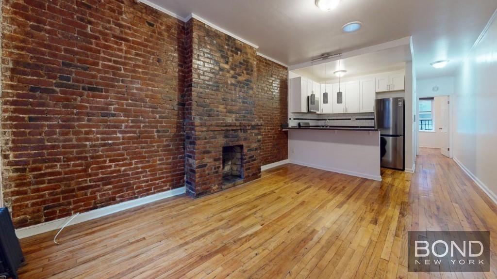 251 West 26th Street - Photo 11