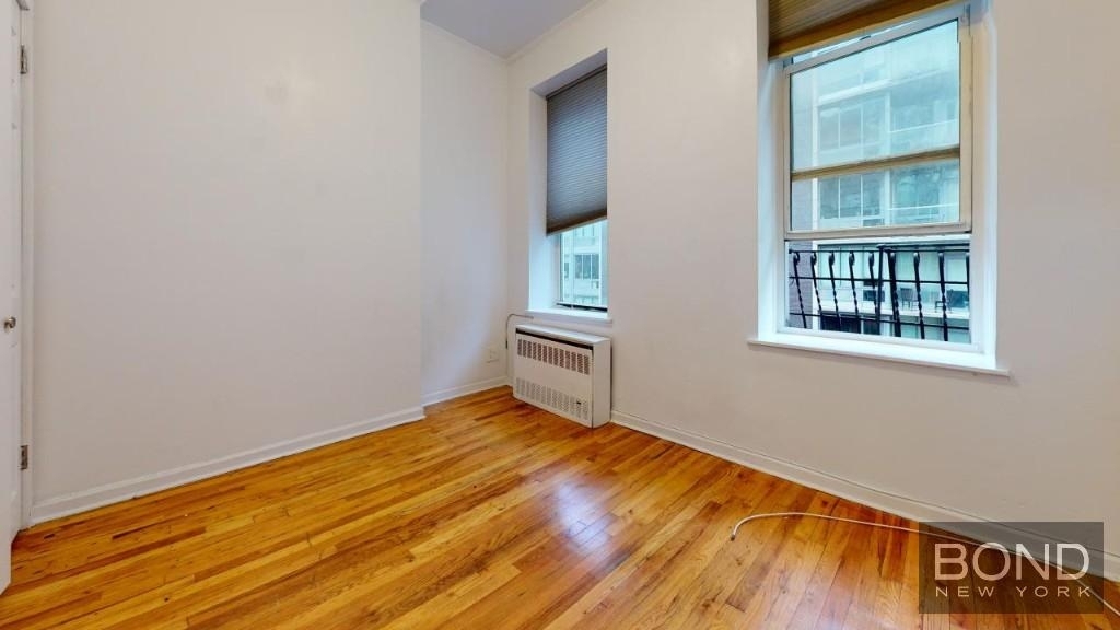 251 West 26th Street - Photo 10