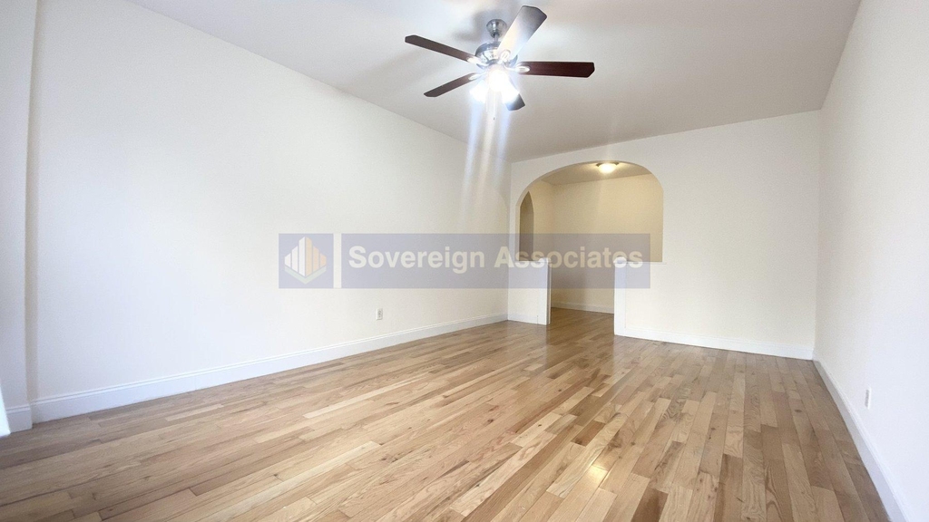 686 West 204th Street - Photo 2