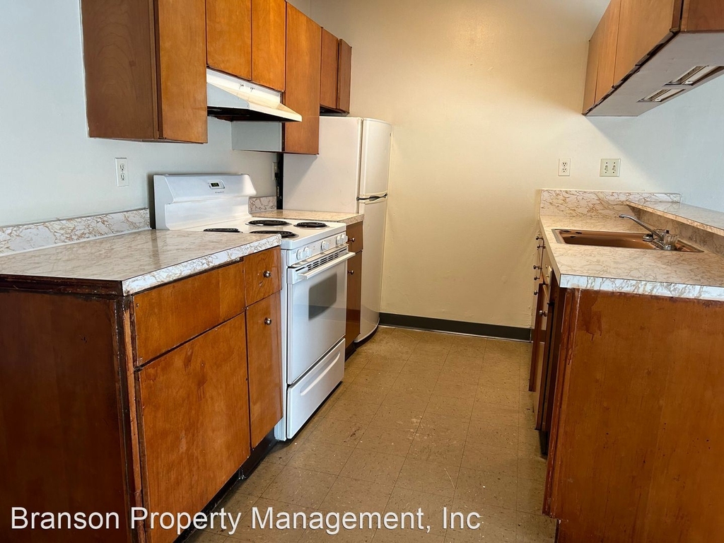 1030 N Market - Photo 1