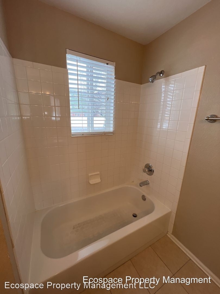 9032 Gale Blvd #2 - Photo 32