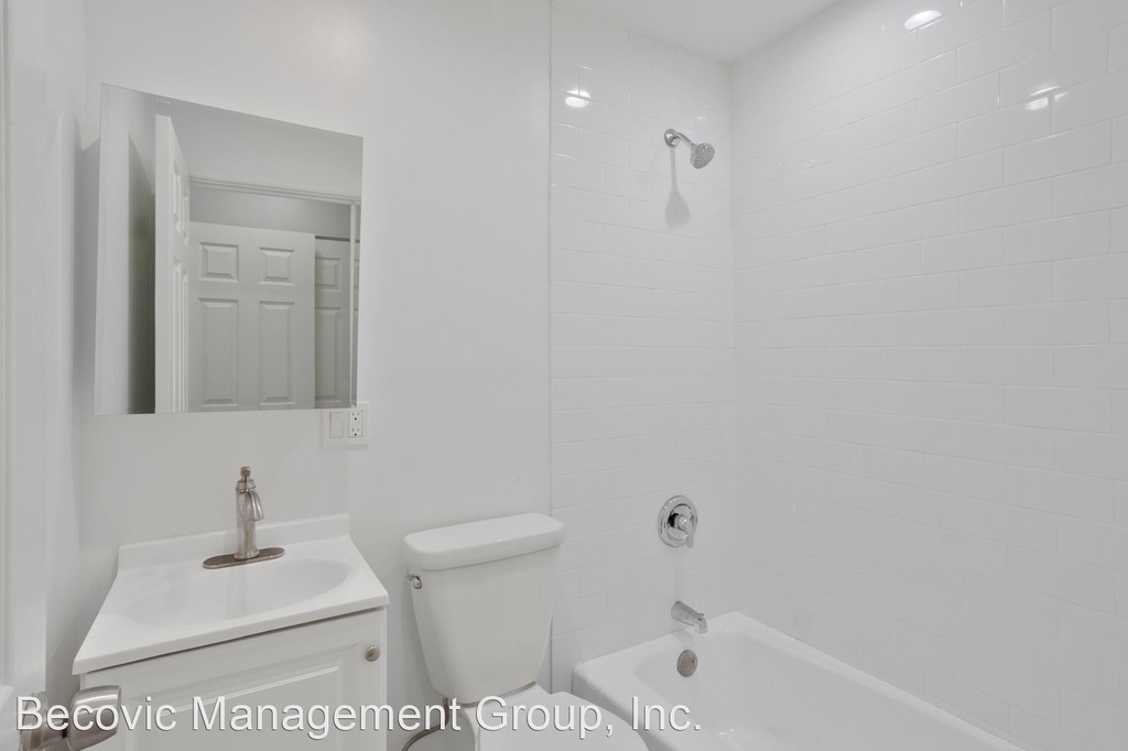 6758 N. Sheridan Rd. - Photo 8