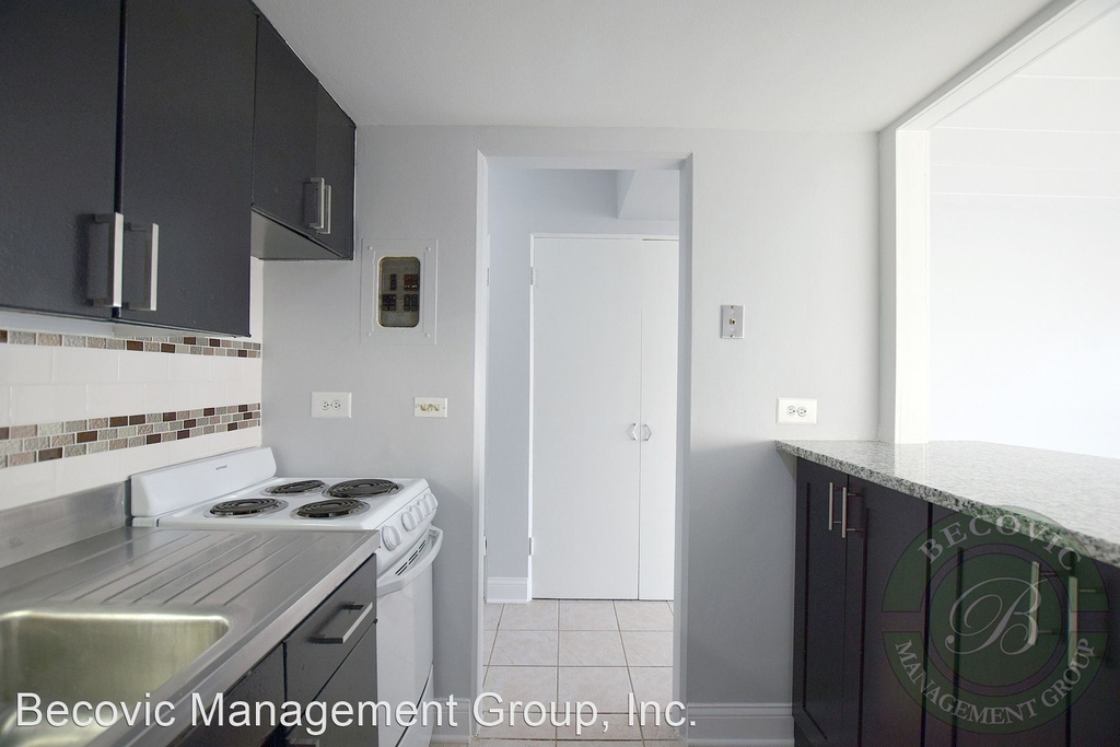 6012 N. Kenmore - Photo 0