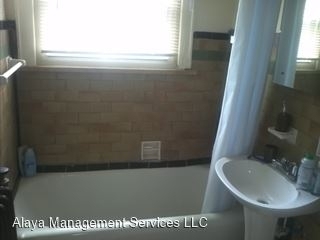 2340 Victory Parkway - Photo 3