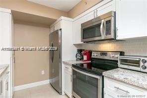 12160 Saint Andrews Pl - Photo 4