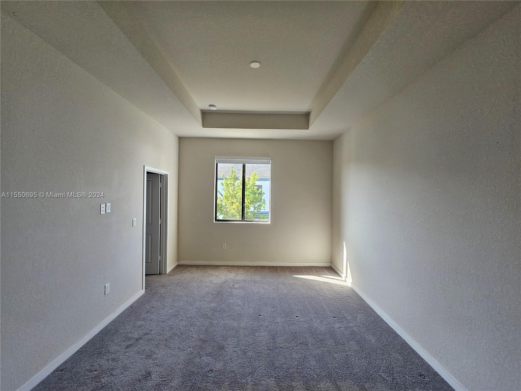 10824 Sw 232nd Ter - Photo 18