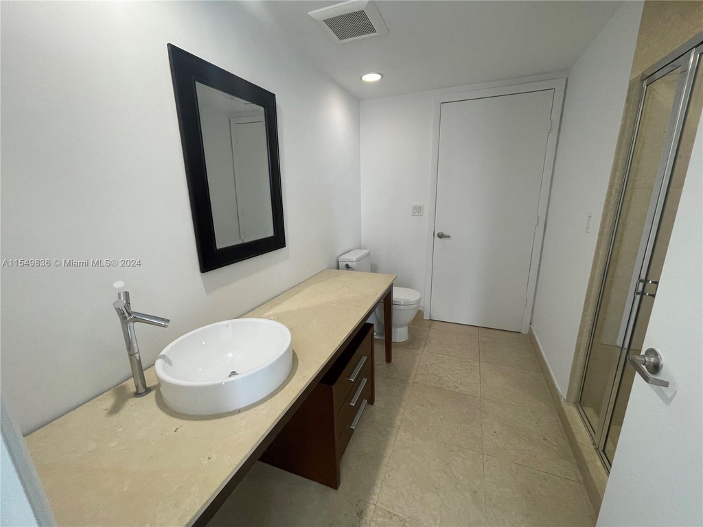 465 Brickell Ave - Photo 17