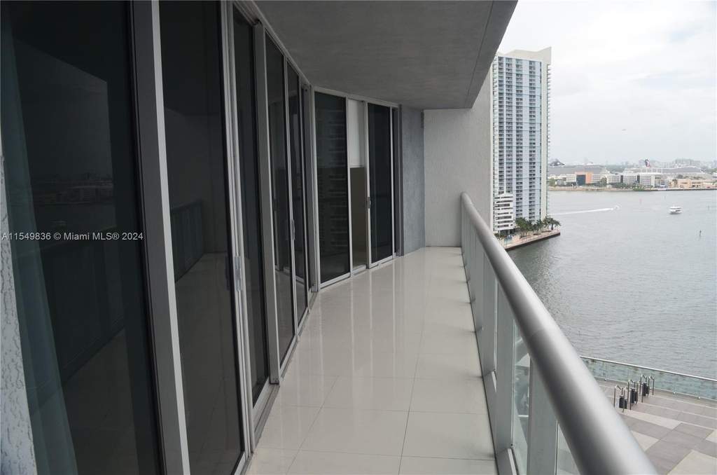 465 Brickell Ave - Photo 6