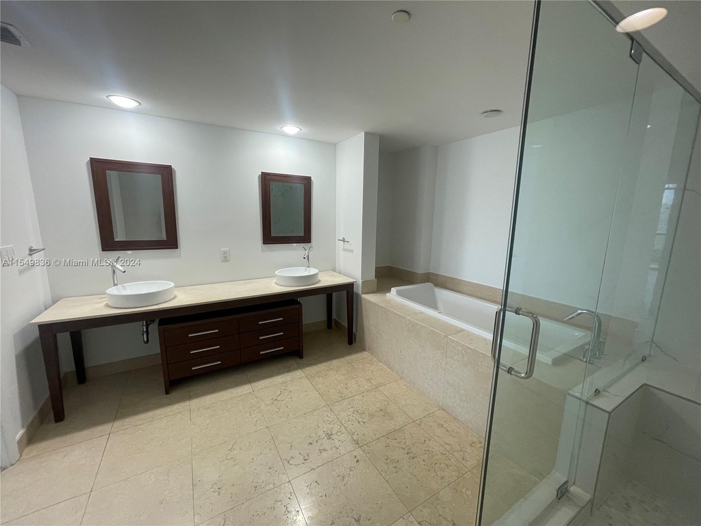 465 Brickell Ave - Photo 11