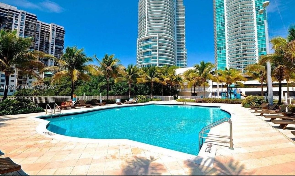 2101 Brickell Ave - Photo 11