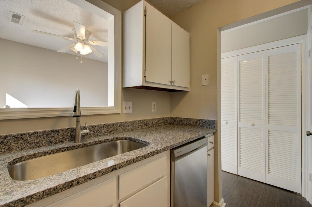 257 Pine Shadow Drive - Photo 15