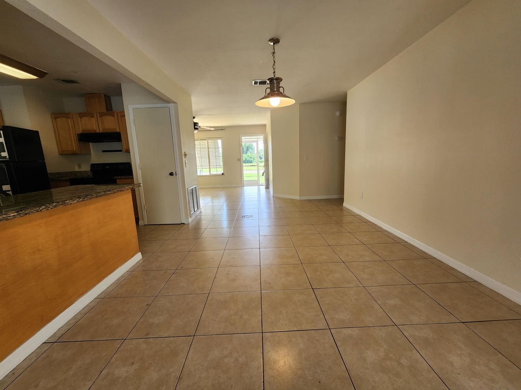 1340 Mariposa Drive Ne - Photo 44